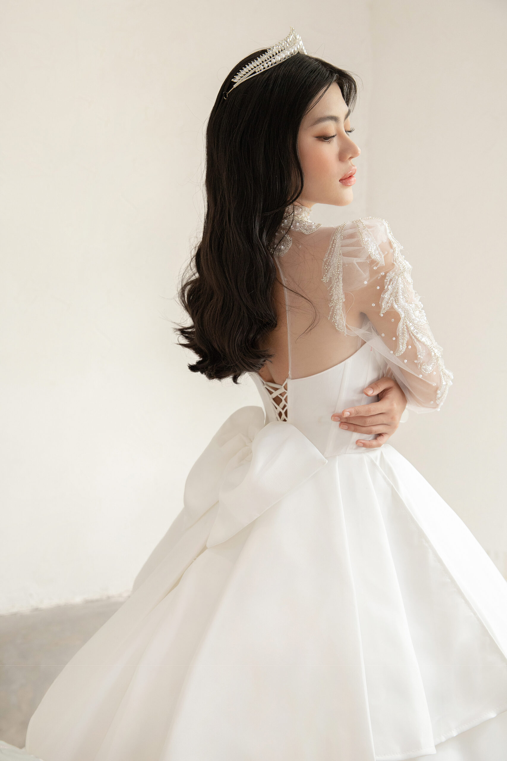 Váy cưới dáng suông nhẹ tay lỡ ren hoa - VC19 - NiNiStore 2024