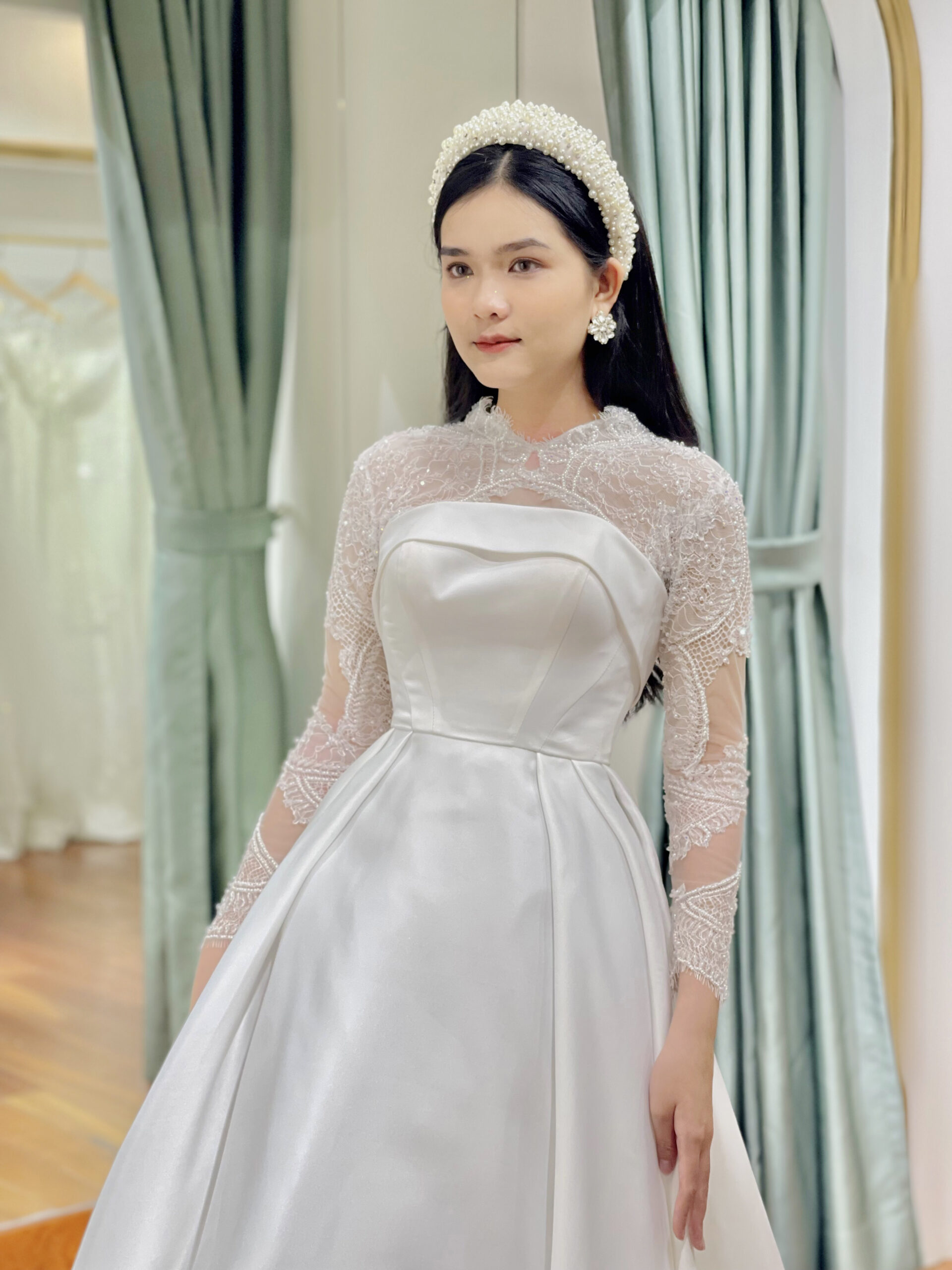 6 mẫu áo dài cưới 2020 ren trắng thanh lịch, quyến rũ | QUYÊN NGUYỄN