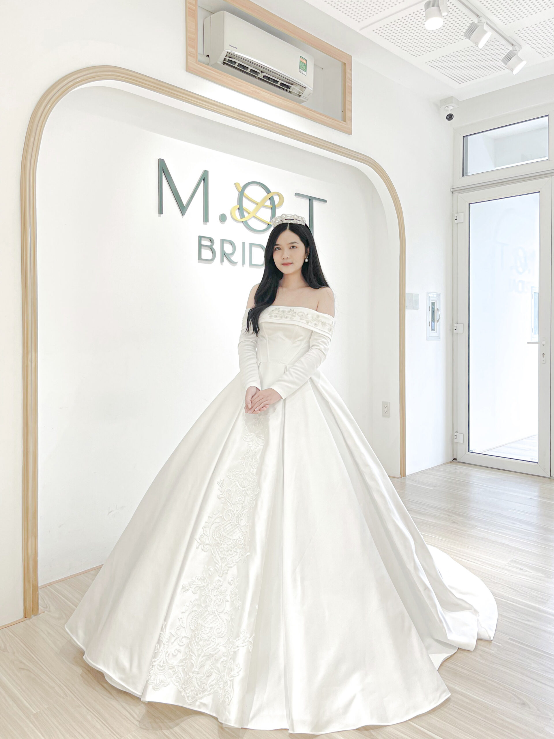 Cập nhật với hơn 82 mẫu váy cưới trễ vai đẹp mới nhất  cdgdbentreeduvn